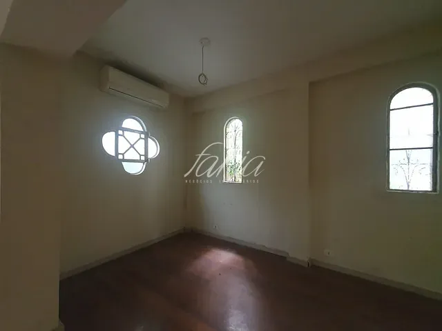 Casa com 75m², para alugar, no bairro Higienópolis em São Paulo