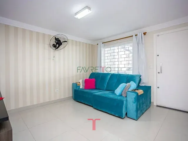 Casa à venda, no bairro Uberaba em Curitiba