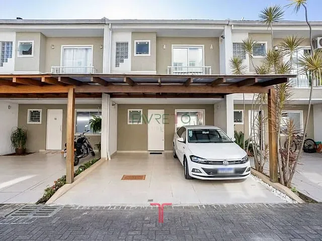 Casa 3 quartos e 3 banheiros, à venda, no bairro Uberaba em Curitiba