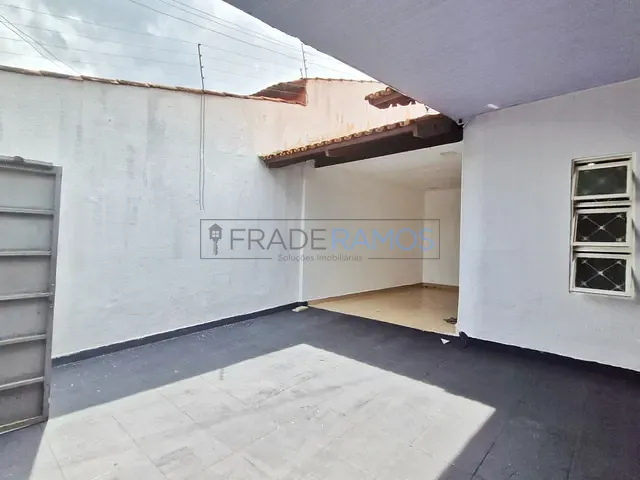 Casa com 214m² 3 quartos e 2 banheiros, à venda, no bairro Jardim Presidente em Goiânia