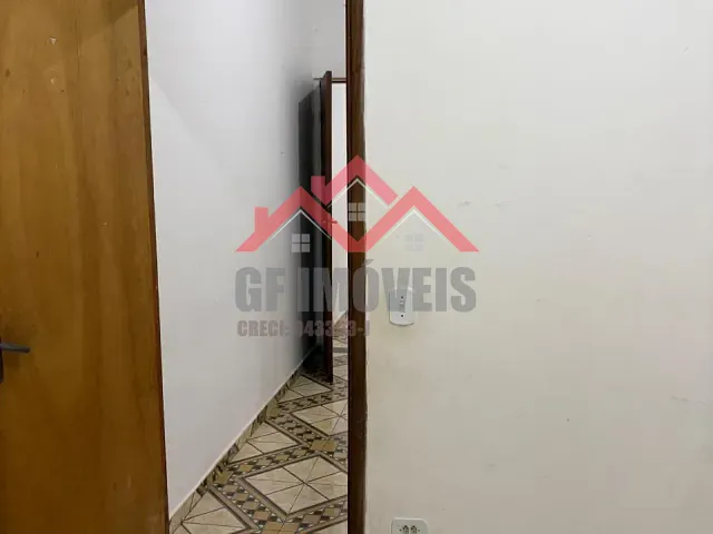 Casa 2 quartos e 1 banheiro, para alugar, no bairro Parque Regina em São Paulo