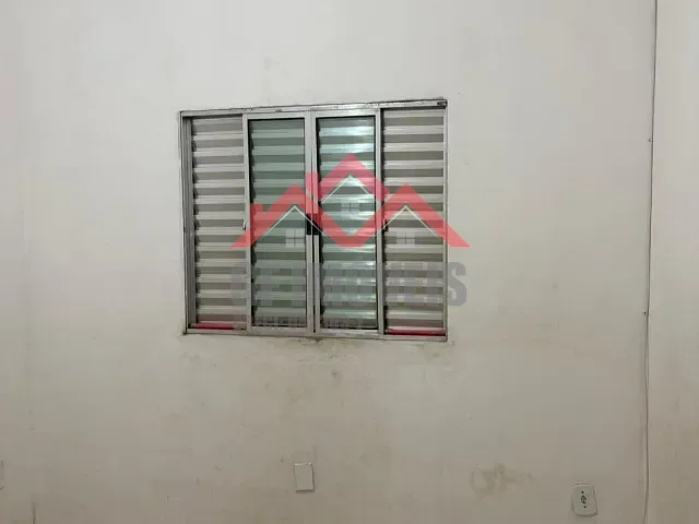 Casa 2 quartos e 1 banheiro, para alugar, no bairro Parque Regina em São Paulo