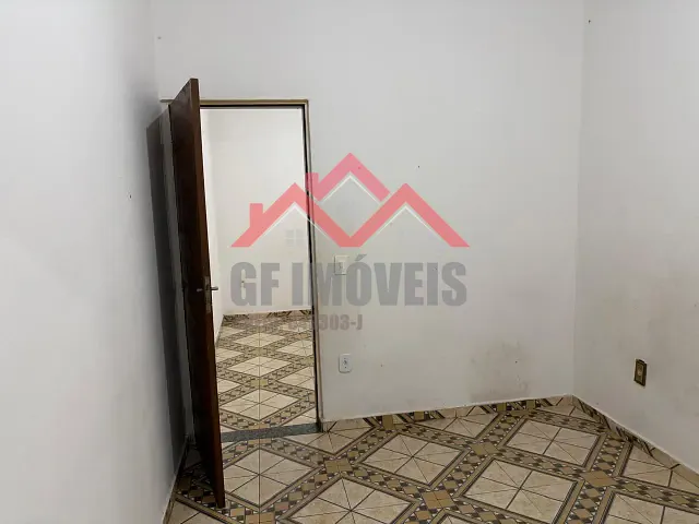 Casa 2 quartos e 1 banheiro, para alugar, no bairro Parque Regina em São Paulo