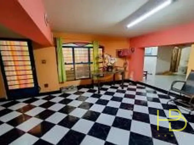 Casa 4 quartos e 3 banheiros, à venda, no bairro Vila Santana em Sorocaba