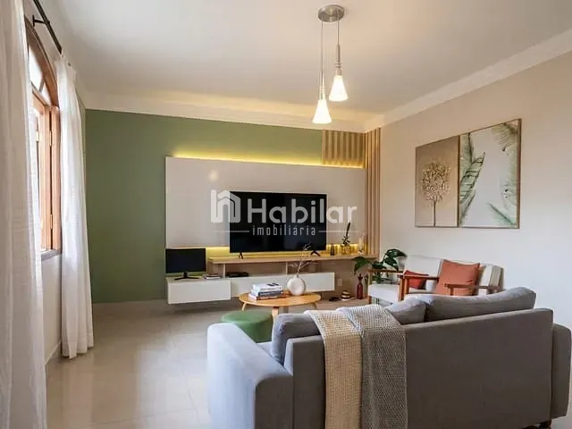 Casa 5 quartos e 5 banheiros, à venda, no bairro Stiep em Salvador
