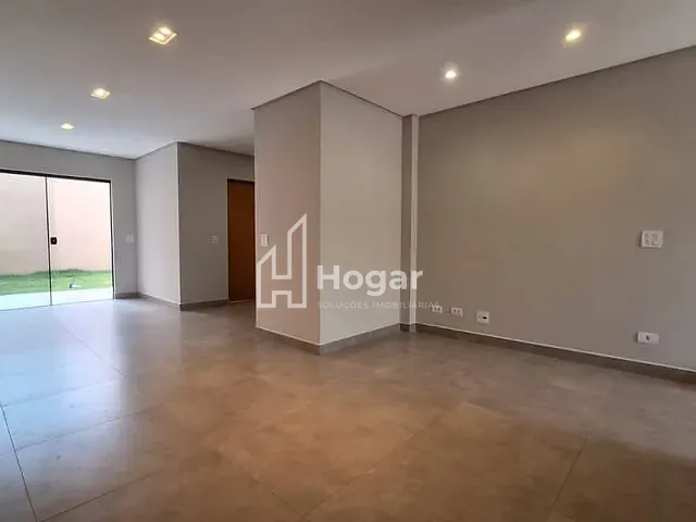 Casa com 138m² 3 quartos e 2 banheiros, à venda, no bairro Jardim Portal de Itamaracá em Londrina