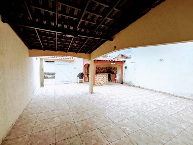 Foto do Casa - Casa com 3 quartos (1 suíte) à venda, 188 m² por R$ 250.000 - Vista Alegre - São Gonçalo/RJ | IEMÓVEL Assessoria Imobiliária