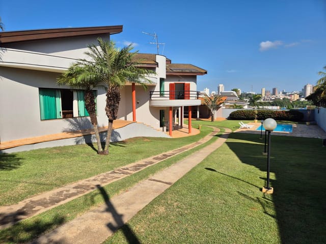 Casa com 1600m² 4 quartos e 6 banheiros, à venda, no bairro Colina Werner Plaas em Americana