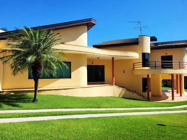Casa com 1600m² 4 quartos e 6 banheiros, à venda, no bairro Colina Werner Plaas em Americana