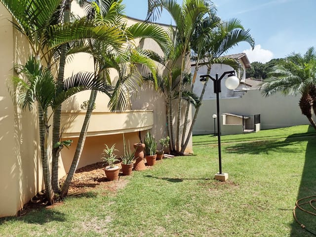 Casa com 1600m² 4 quartos e 6 banheiros, à venda, no bairro Colina Werner Plaas em Americana