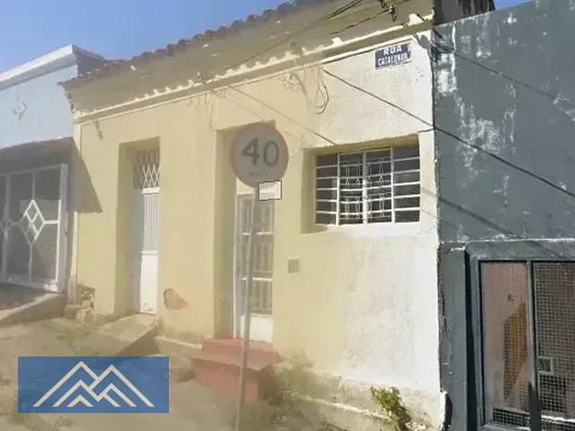 Casa 2 quartos e 2 banheiros, à venda, no bairro Vila Hortência em Sorocaba