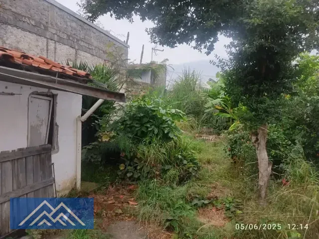 Casa 2 quartos e 2 banheiros, à venda, no bairro Vila Hortência em Sorocaba