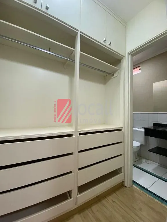 Casa de Condomínio com 5 quartos para aluguel, 280m² — foto 22 de 35