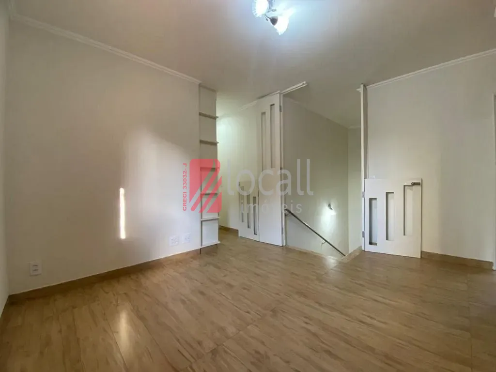Casa de Condomínio com 5 quartos para aluguel, 280m² — foto 26 de 35