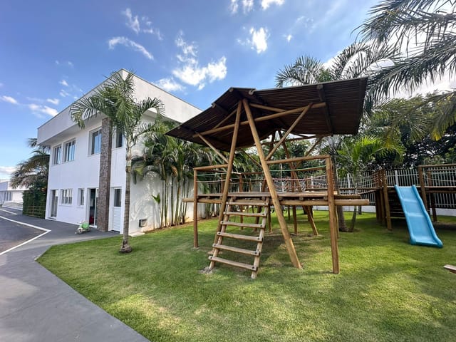 Foto do Casa - Casa sobrado condomínio fechado Locação 3 Quartos Suites, 2 Vagas, 250M², Sítios Santa Luzia, Aparecida Goiânia - GO | CONDOMINIO VEREDAS DA ALVORADA | Lopes e Pinheiro Imóveis
