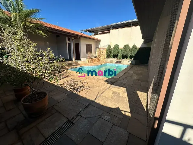 Casa com 468m² 3 quartos e 5 banheiros, à venda, no bairro Vila São Pedro em Americana