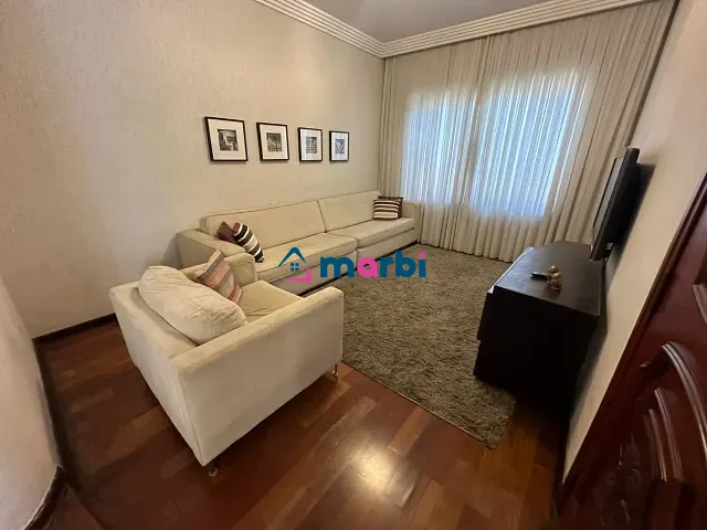 Casa com 468m² 3 quartos e 5 banheiros, à venda, no bairro Vila São Pedro em Americana