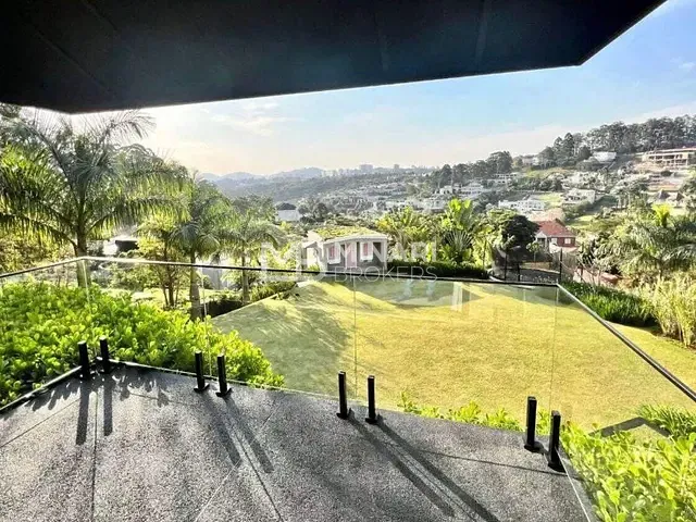 Casa com 1700m² 4 quartos e 6 banheiros, à venda, no bairro Residencial Tamboré em Barueri