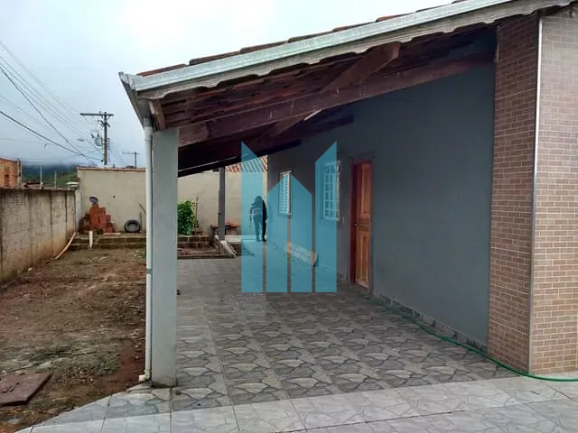 Casa com 272m² 2 quartos e 1 banheiro, à venda, no bairro Jardim Kennedy em Poços de Caldas