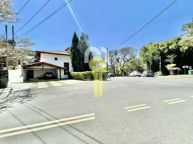 Casa com 535m² 5 quartos e 4 banheiros, à venda, no bairro Golf Park em Carapicuíba