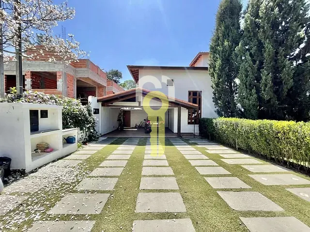 Casa com 535m² 5 quartos e 4 banheiros, à venda, no bairro Golf Park em Carapicuíba