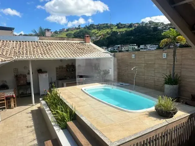 Casa 3 quartos e 2 banheiros, à venda, no bairro João XXIII em Muriaé