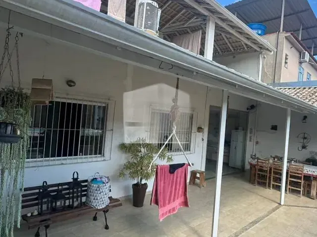 Casa 3 quartos e 2 banheiros, à venda, no bairro João XXIII em Muriaé