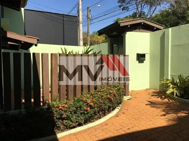 Casa com 300m² 4 quartos e 3 banheiros, à venda, no bairro Cidade Universitária em Campinas