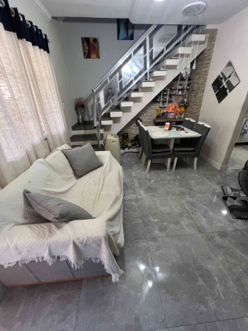 Casa com 210m² 2 quartos e 3 banheiros, à venda, no bairro Inhaúma em Rio de Janeiro