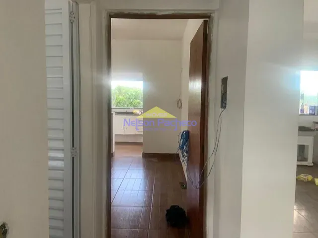 Casa com 289m² 2 quartos e 1 banheiro, à venda, no bairro Centro em Mombuca
