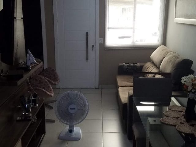 Casa com 300m² 2 quartos e 1 banheiro, à venda, no bairro Jardim Iolanda em Guaíba