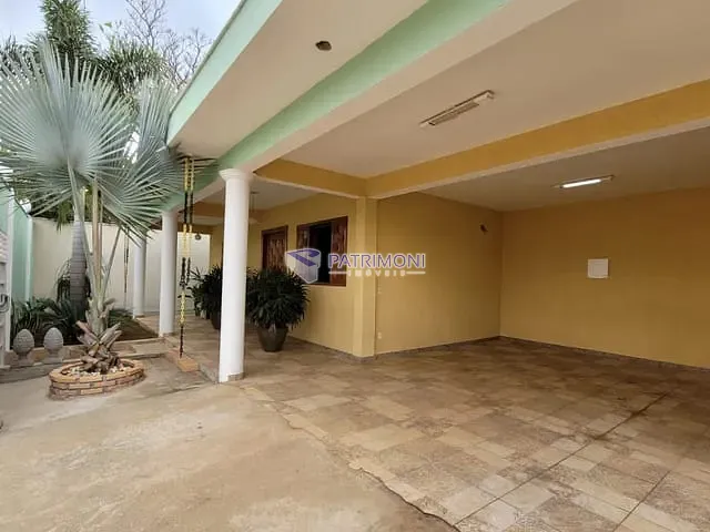 Casa com 720m² 4 quartos e 4 banheiros, à venda, no bairro Vila Maria Regina em Juatuba