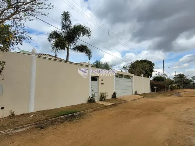Casa com 720m² 4 quartos e 4 banheiros, à venda, no bairro Vila Maria Regina em Juatuba