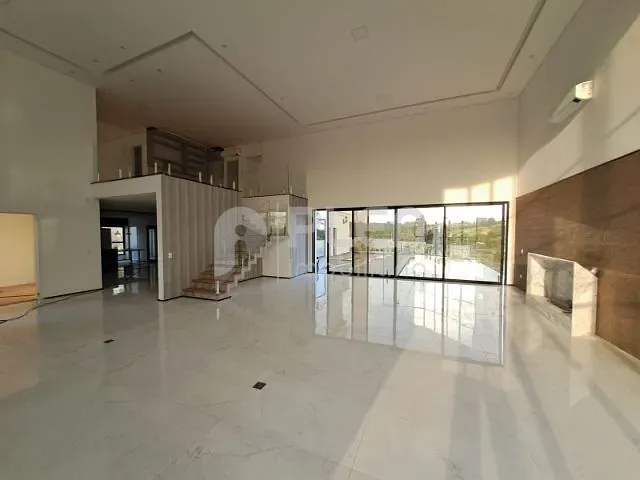 Casa com 1042m² 6 quartos e 8 banheiros, à venda, no bairro Saint Patrick em Sorocaba