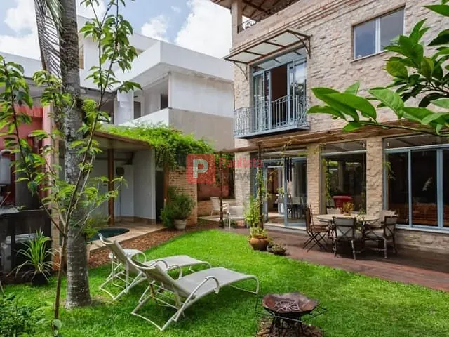 Casa com 600m² 6 quartos e 10 banheiros, à venda, no bairro Jardim Dom Bosco em São Paulo