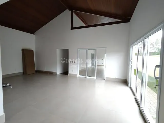 Casa com 657m² 4 quartos e 5 banheiros, à venda, no bairro Condomínio Flor D'Aldeia em Holambra
