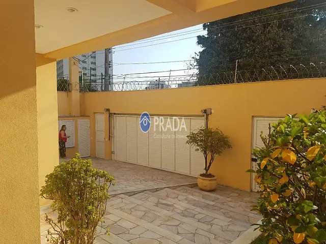 Casa com 555m² 4 quartos e 9 banheiros, à venda, no bairro Vila Madalena em São Paulo