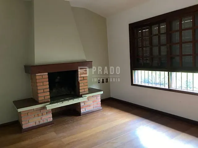 Casa 4 quartos e 2 banheiros, à venda, no bairro Areal em Pelotas
