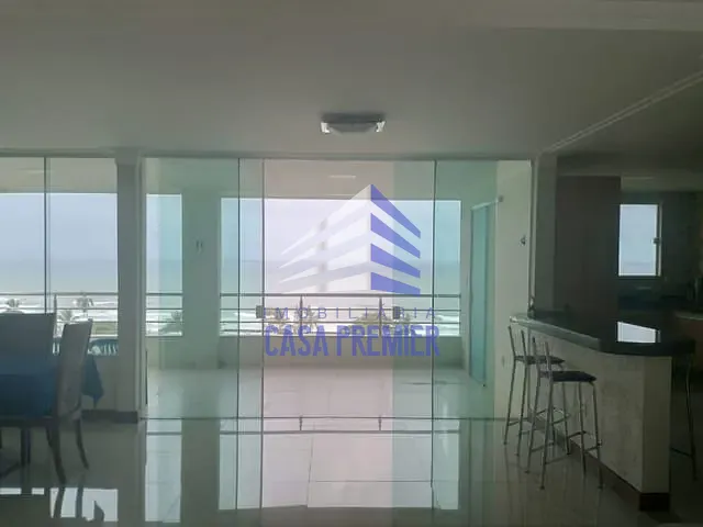 Casa com 600m² 5 quartos e 6 banheiros, à venda, no bairro Nossa Senhora da Vitória em Ilhéus