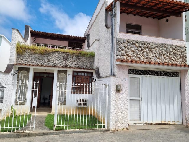 Casa com 1273m² 4 quartos e 4 banheiros, à venda, no bairro Centro em Porciúncula