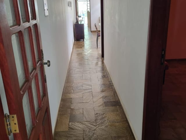 Casa com 1273m² 4 quartos e 4 banheiros, à venda, no bairro Centro em Porciúncula