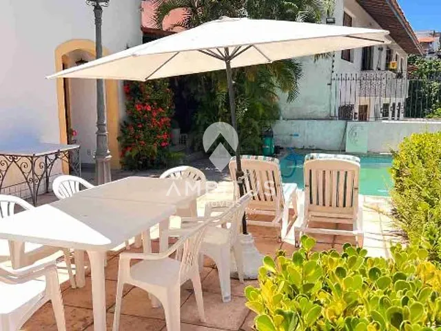 Casa com 425m² 4 quartos e 3 banheiros, à venda, no bairro Graça em Salvador