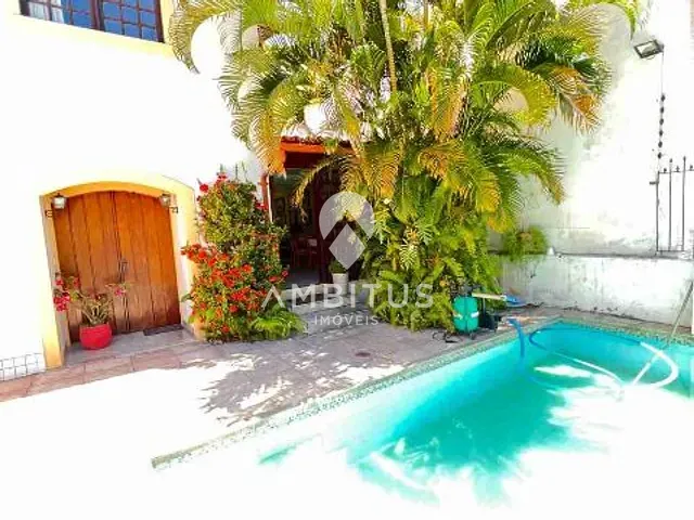 Casa com 425m² 4 quartos e 3 banheiros, à venda, no bairro Graça em Salvador