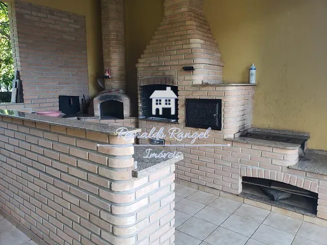 Casa com 1500m² 3 quartos e 5 banheiros, à venda, no bairro Parque Village Castelo em Itu