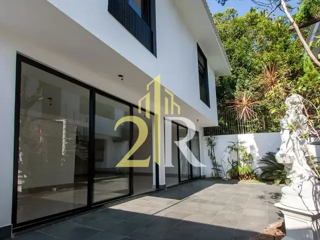Sobrado com 280m² 3 quartos e 6 banheiros, à venda, no bairro Granja Julieta em São Paulo