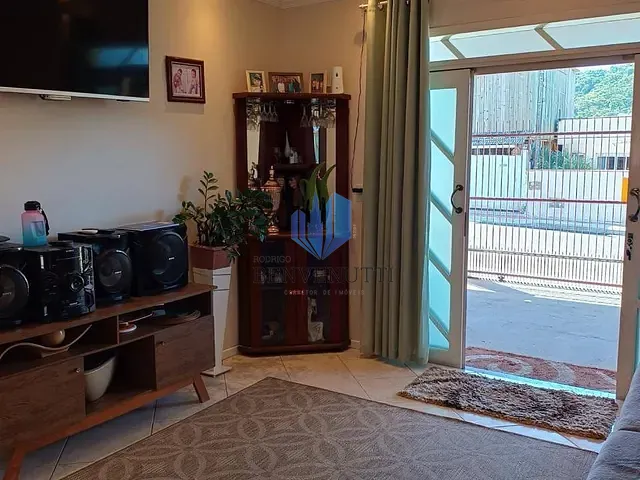 Casa 2 quartos e 2 banheiros, à venda, no bairro Monte Alegre em Camboriú