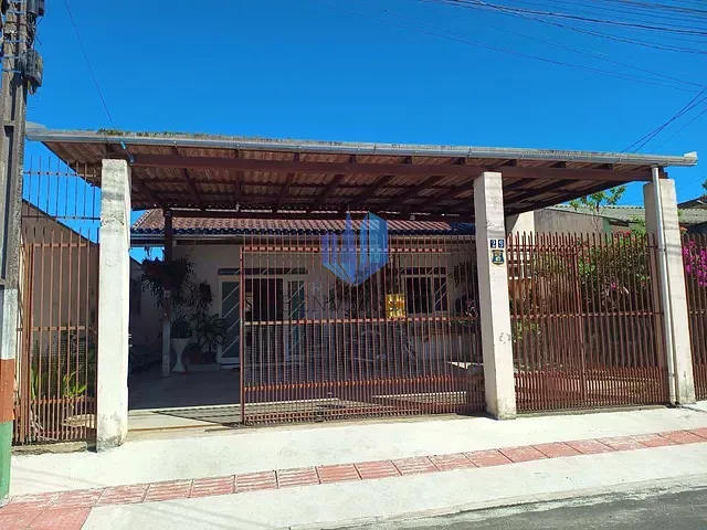 Casa 2 quartos e 2 banheiros, à venda, no bairro Monte Alegre em Camboriú