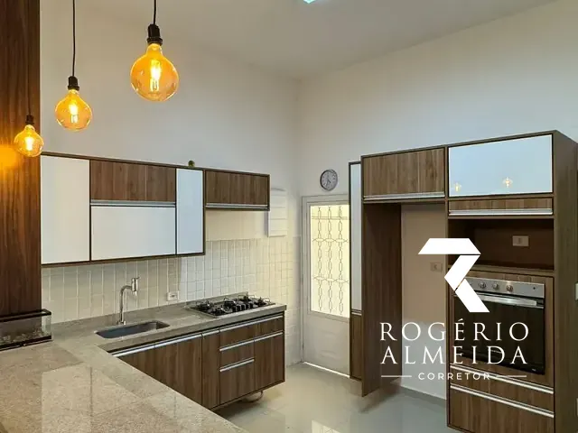 Casa 3 quartos e 3 banheiros, para alugar, no bairro Jardim Paulista em Atibaia