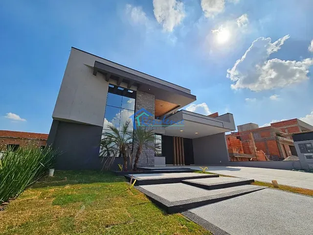 Casa com 300m² 3 quartos e 5 banheiros, à venda, no bairro Maria Candida em Indaiatuba