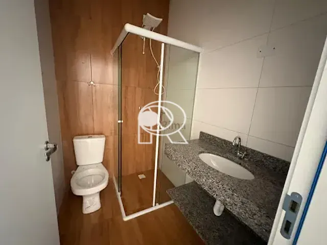 Casa 2 quartos e 2 banheiros, para alugar, no bairro Jardim Esperanca em Registro